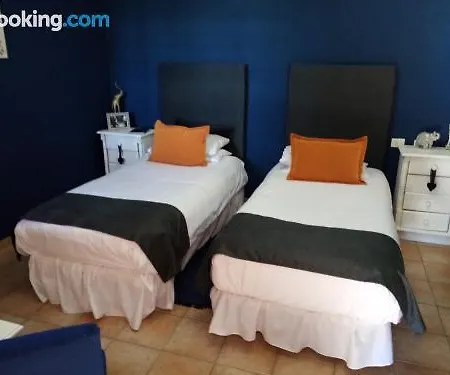 מלון Ziggys Mountain Retreat (adults Only) וילפלור