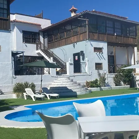 מלון Ziggys Mountain Retreat (adults Only)